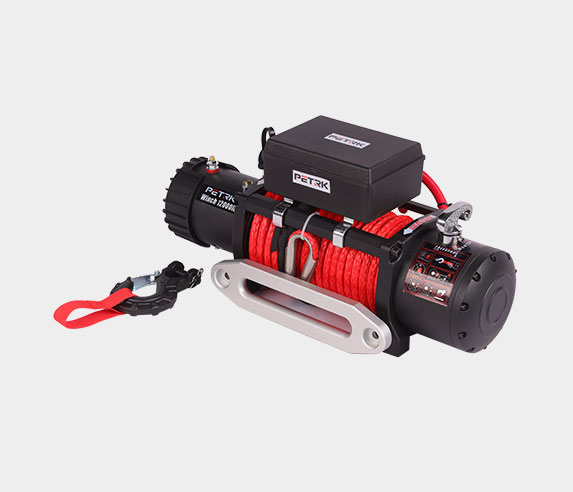 Grey rope guide, red rope frosted black winch